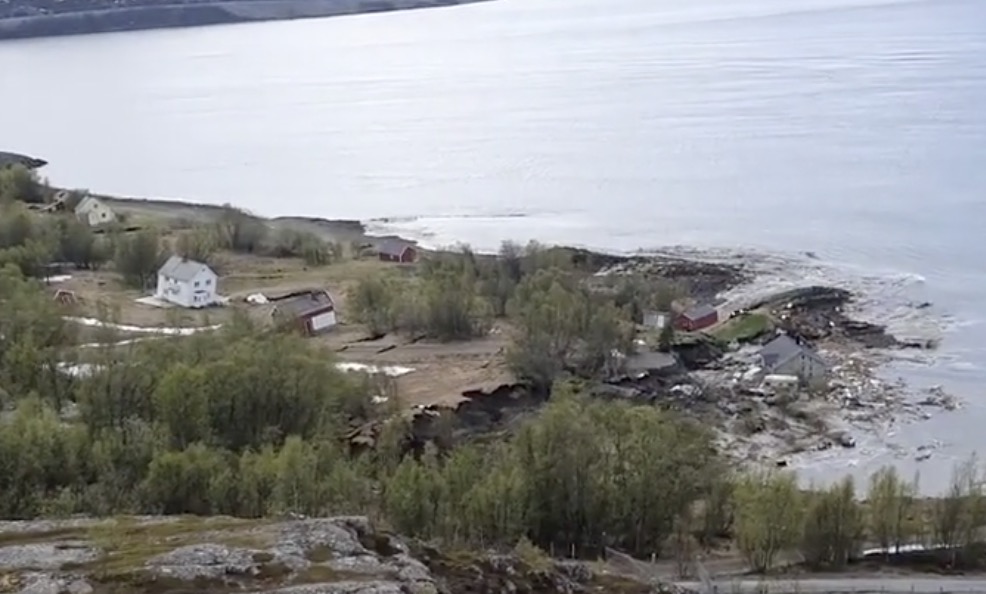Un très impressionnant glissement de terrain à Alta en Norvège