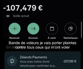 Il poste son numéro de carte de crédit sur Snapchat et se fait voler 107 000 euros