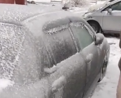 Un russe retrouve sa voiture congelée