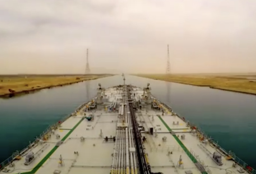 Traversée du canal de Suez en Timelapse