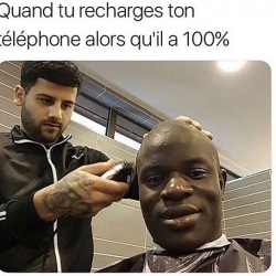 Quand tu recharges ton téléphone alors qu'il a 100% de batterie