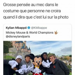 Une grosse pensée pour Mickey