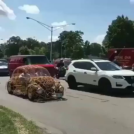 Une Beatle en métal