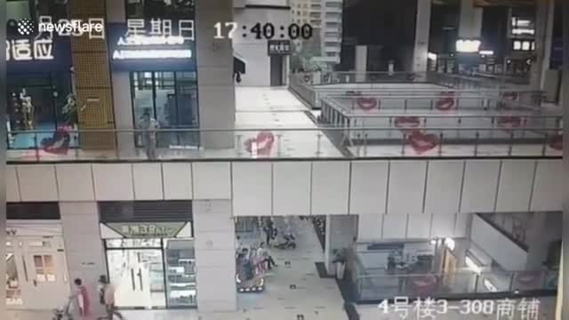 Grosse fuite dans un centre commercial (Chine)