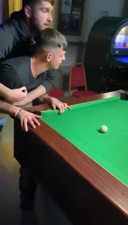 La seule bonne façon de joueur au billard