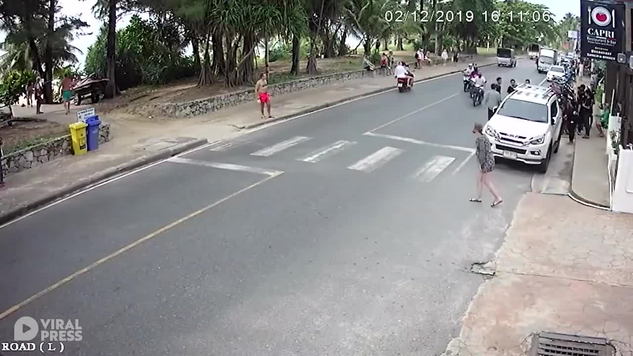 Un touriste américain s'embrouille avec le staff d'un restaurant (Phuket)