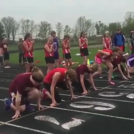 Méchant fail au départ d'une course