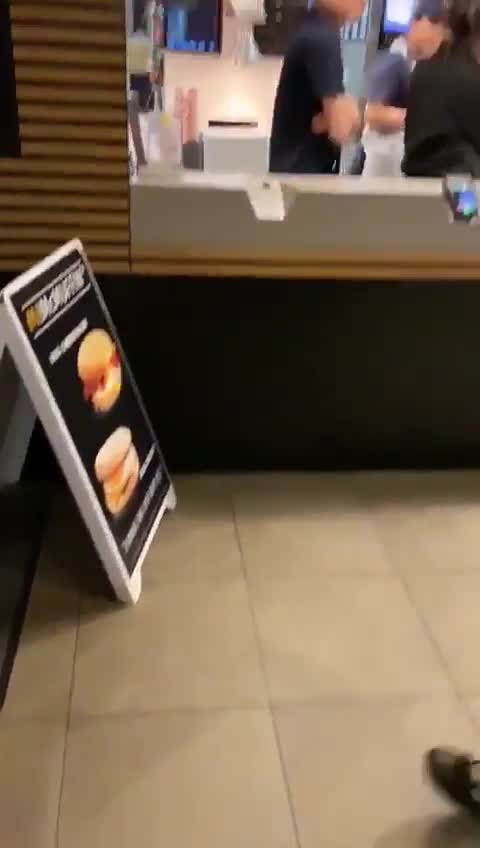 Vidéo du braquage du McDo de Meyzieu (Lyon)