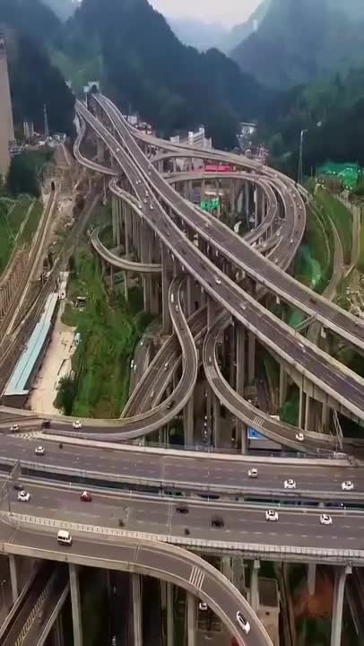 Le réseau routier dingue de Qianchun (Chine)