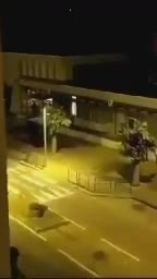 Impressionnant casse d'un distributeur de billets Ă Chanas (France)