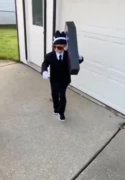 Un enfant se déguise en &quot;Coffin Dance&quot; pour Halloween