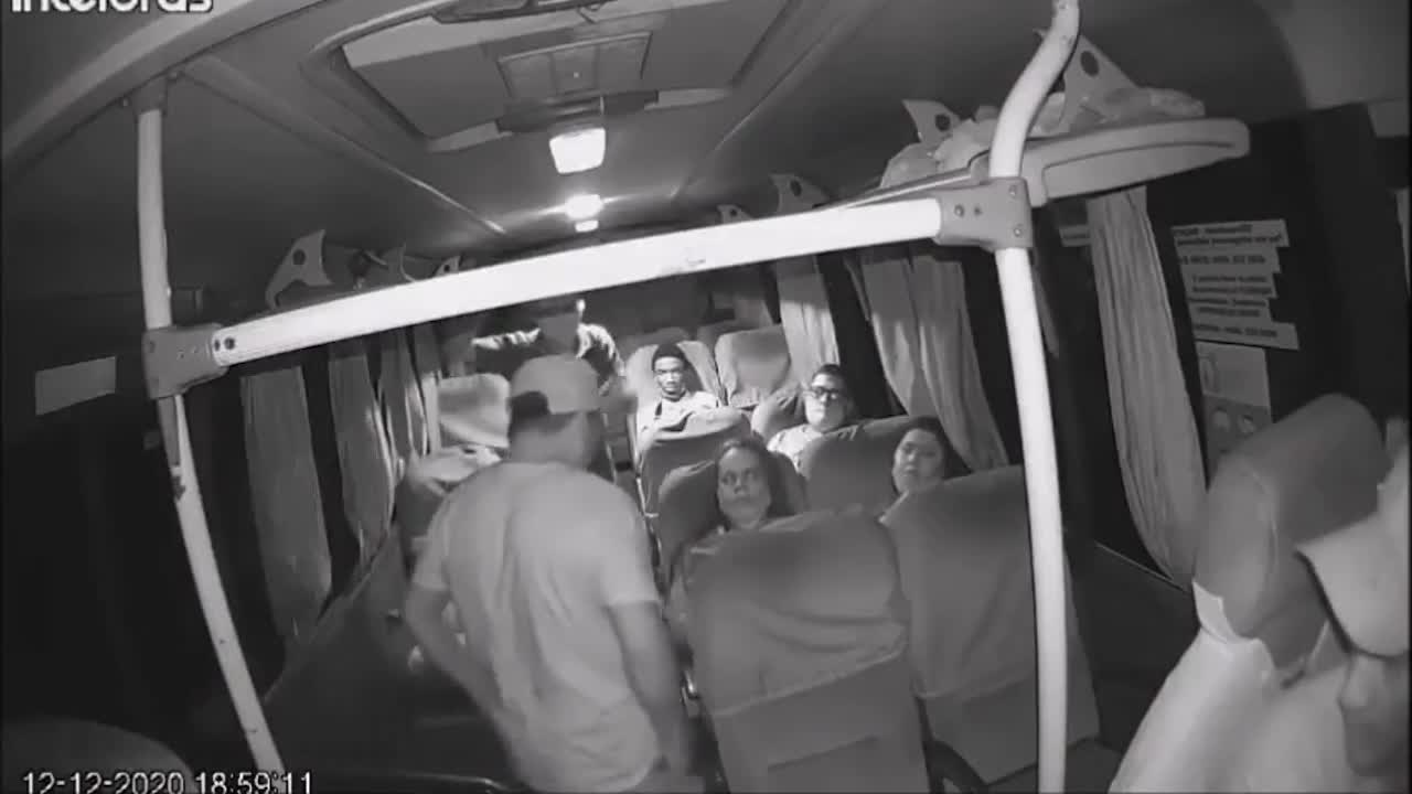 Un braqueur se fait expulser d'un bus