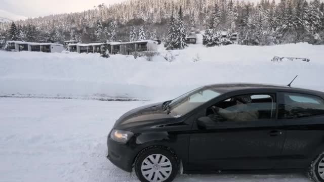 Skier sans remontées mécaniques (Lioran)