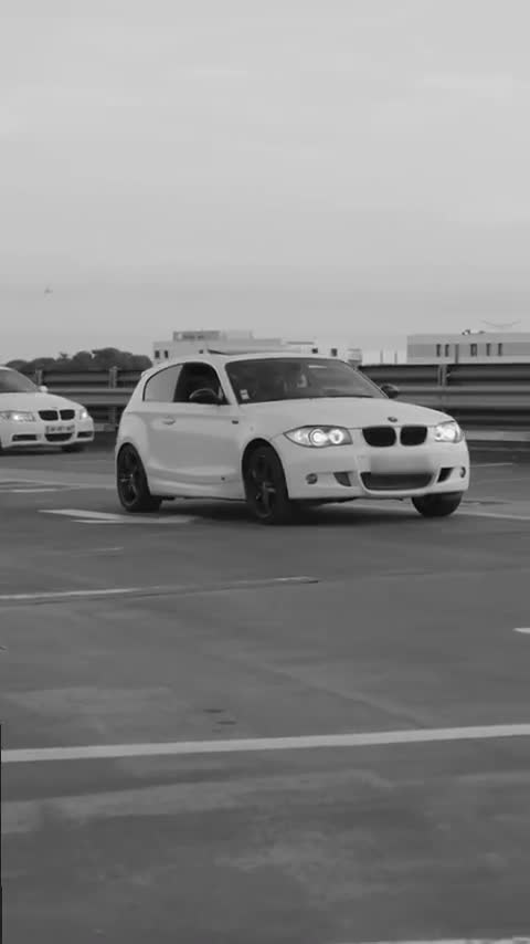 Régis tourne un clip de rap avec une BMW (Montpellier)