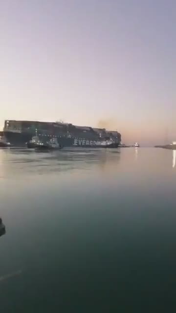 Le canal de Suez est enfin débloqué