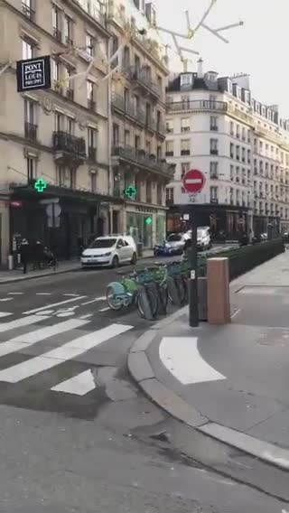 Le carrefour aux 4 sens interdits d'Anne Hidalgo (Paris)