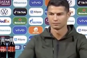 Ronaldo ne boit pas de Coca-Cola
