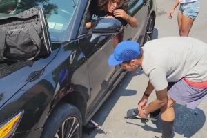 Un homme retrouve sa voiture et les jeunes qui lui ont volé (New-York)