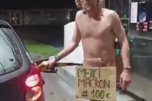 Un Gilet Jaune remercie Macron en faisant son plein d'essence