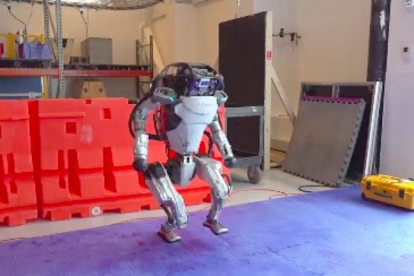 Les robots de Boston Dynamics font de la gym