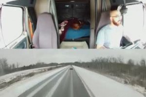 Un camionneur se fait très peur sur une route verglacée