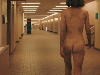 Karolina Wydra nue dans Pluribus (2025)