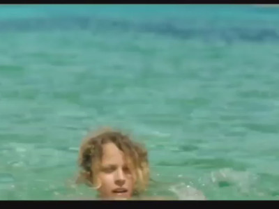 Elli Tringou nue dans Suntan (2016)