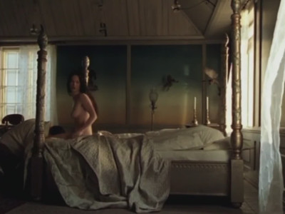 Maria Bonnevie nue dans I Am Dina (2002)