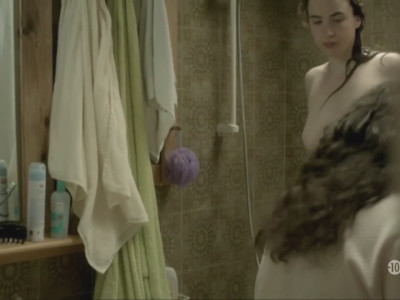 Adèle Haenel nue dans Après le sud (2011)