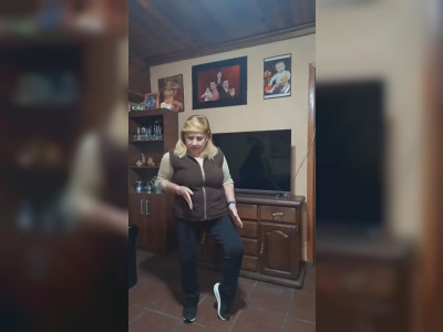 Une maman qui danse bien