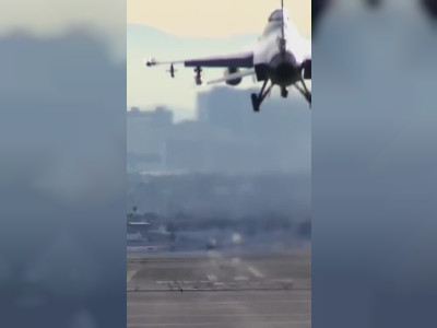 Atterrissage : armée de l'air contre marine