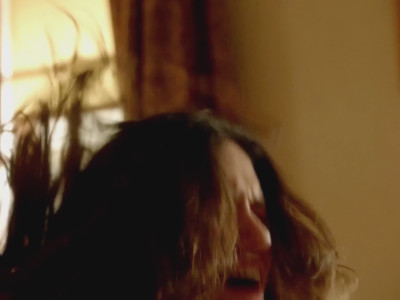 Emmy Rossum nue dans Shameless S07E05 (2016)